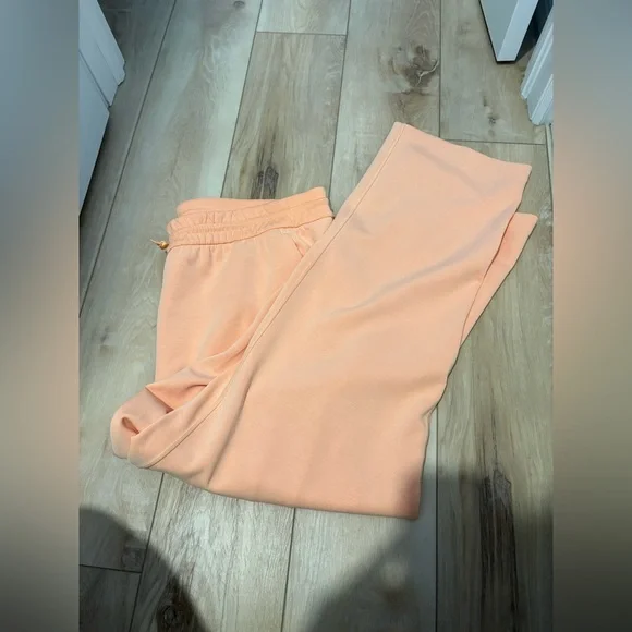 Lululemon Softstreme High-Rise Pant *Regular - Picture 4 of 12